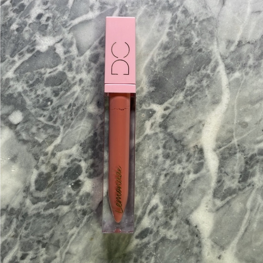 New Dominique‎ Cosmetics Lemonade Lip Gloss Peach Tea